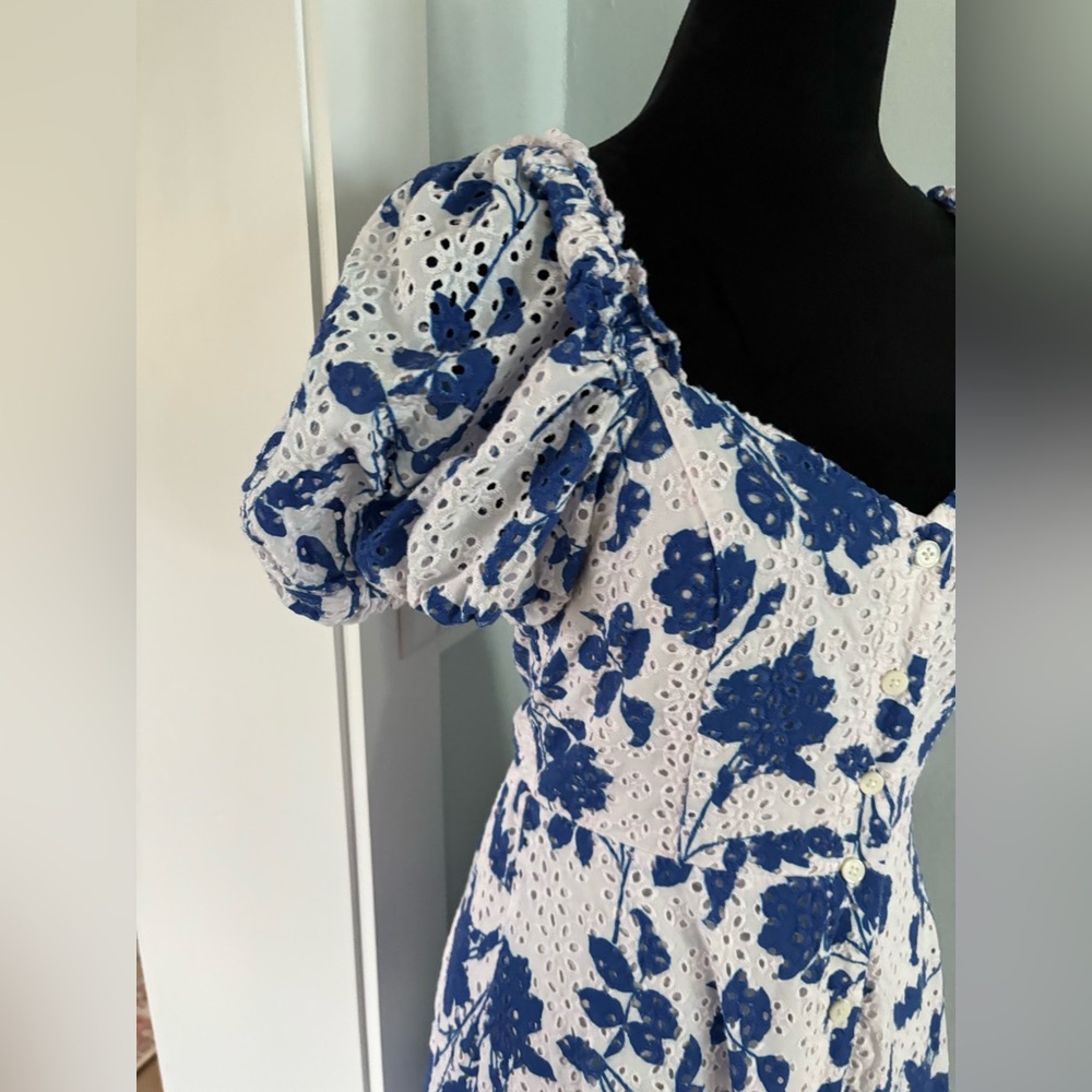 Rachel Parcell eyelet stencil tiered midi dress in Periwinkle XS - Picture 6 of 8